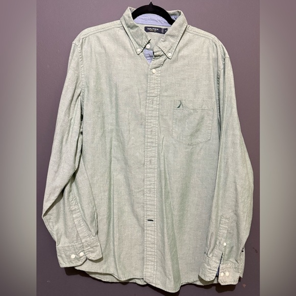 Nautica Light Green Button-Up Shirt - Picture 1 of 8